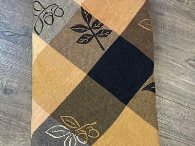 64 In Round Tablecloth