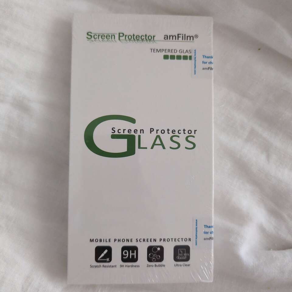 iPhone 12 amFilm Screen Protector 3 Pack