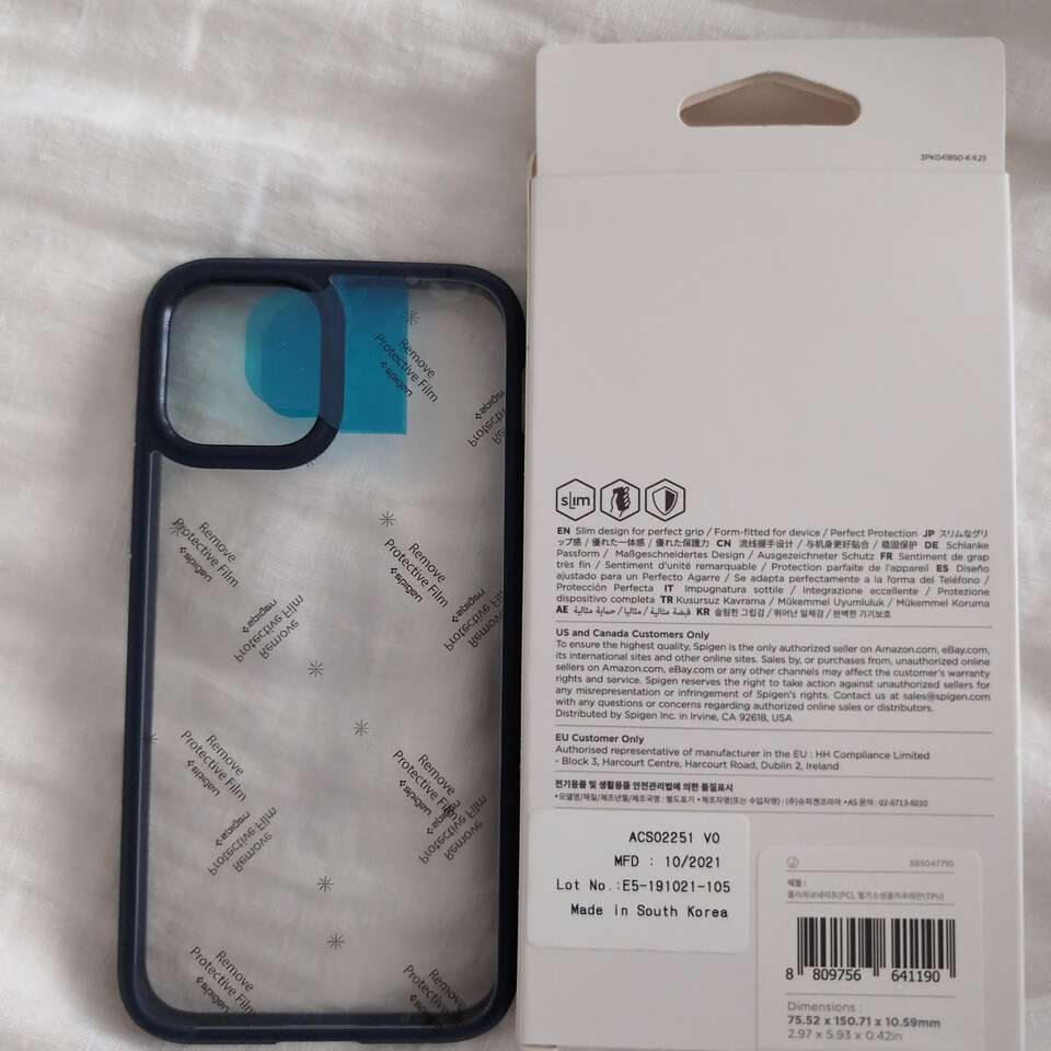 Spigen Ultra Hybrid iPhone 12 or 12 Pro Case