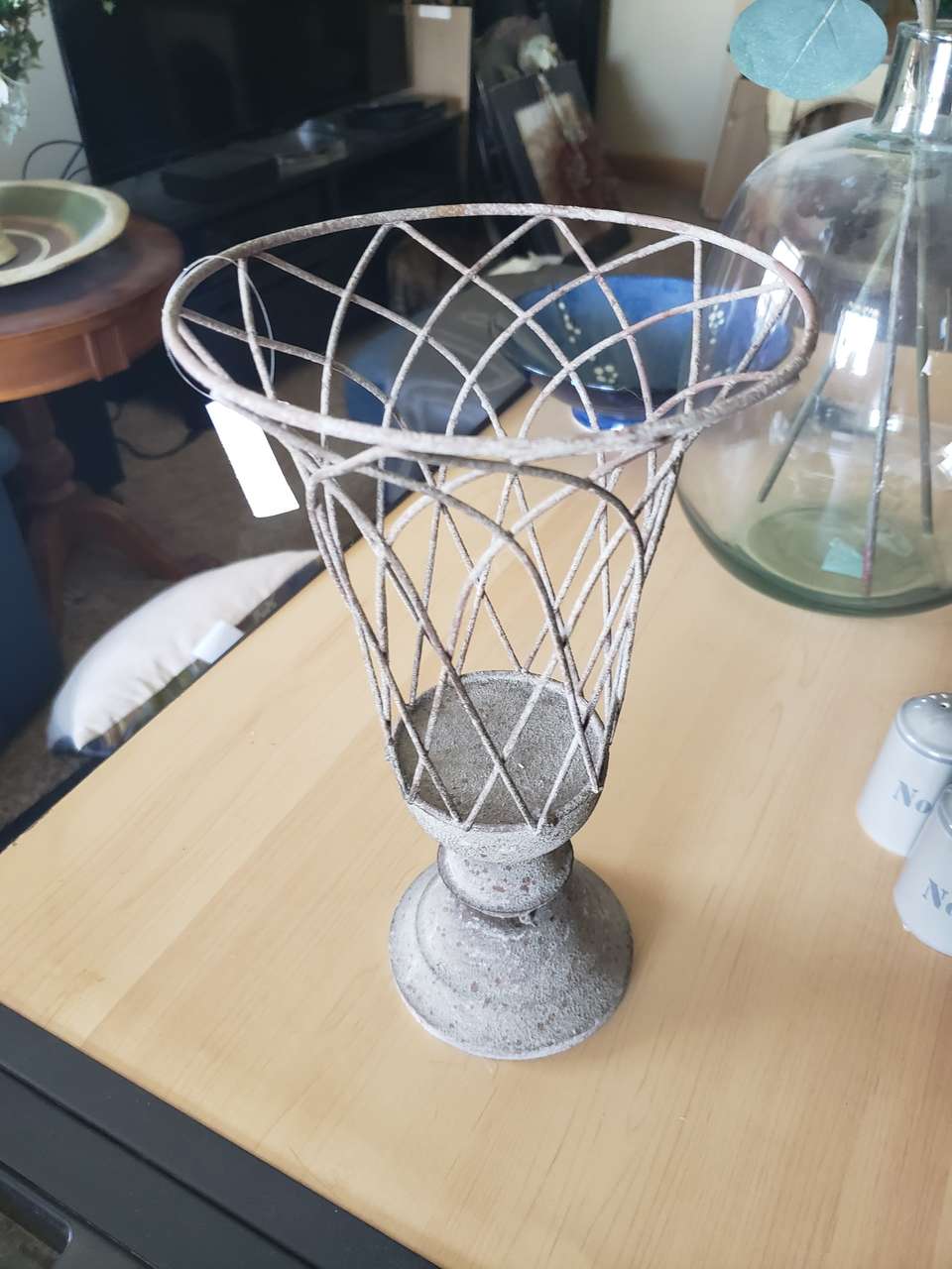 BRAND NEW METAL VASE HOME DECOR 13" TALL