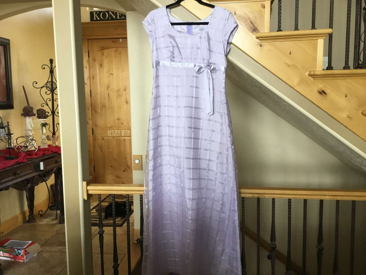 BEAUTIFUL MODEST FORMAL DRESSES.