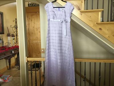 BEAUTIFUL MODEST FORMAL DRESSES.