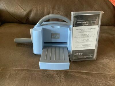 BRAND NEW STAMPIN’UP MINI STAMPIN’ CUT & EMBOSS MACHINE. CASH/VENMO ONLY