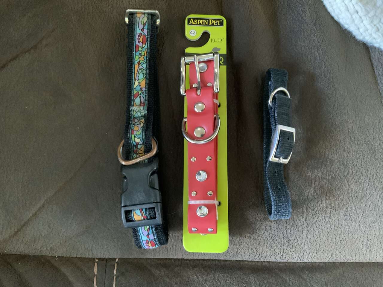 DOG COLLARS AND LEASH. FOR MED/LG SIZE DOGS. $5 EACH. CASH/VENMO ONLY