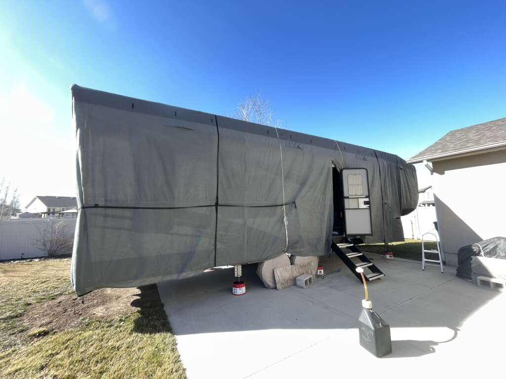 RV Fifth Wheel Cover Up To -37'-39'
