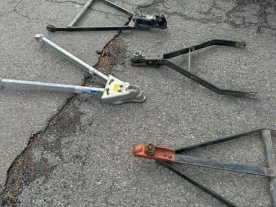 4 Each V Tow Hitches All 2”