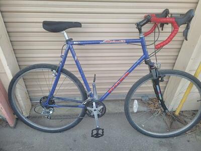 ross mount hood xc gravel / cyclocross bike.