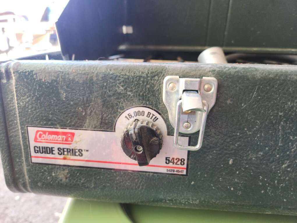 Coleman Guide Series 5428 3 burner