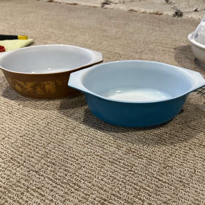 Two 1 1/2 Qt Pyrex Casserole Dishes No Lids