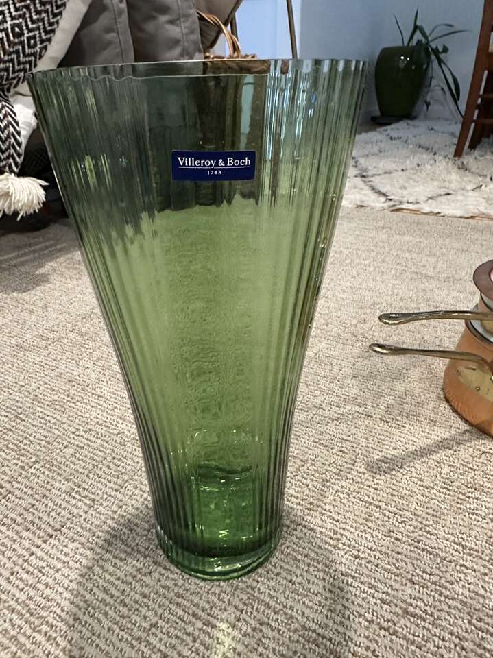 VINTAGE PLEATED VILLEROY  BOCH GREEN VASE