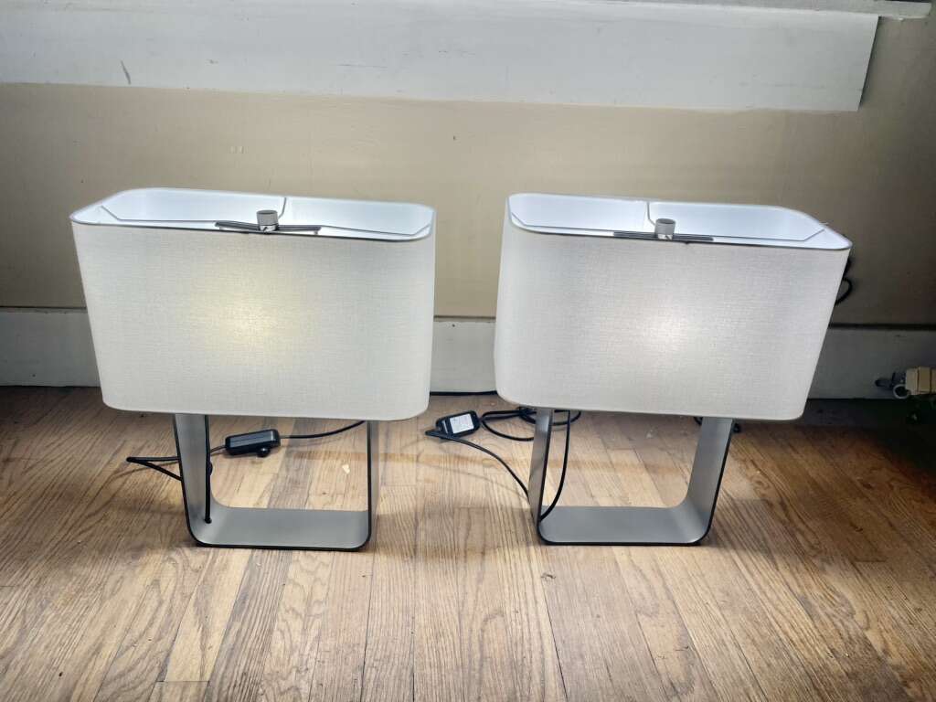 Set of 2 x Beautiful Modern Table Lamps High End