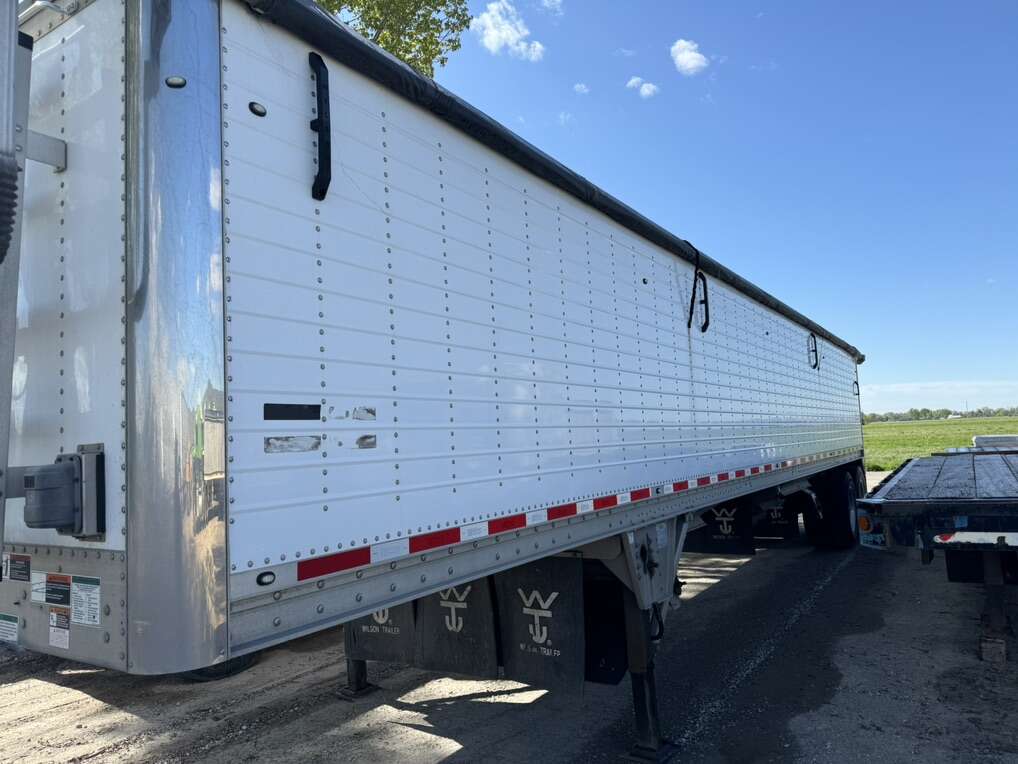 2017 Wilson Grain Trailer And 2015 Western Pup