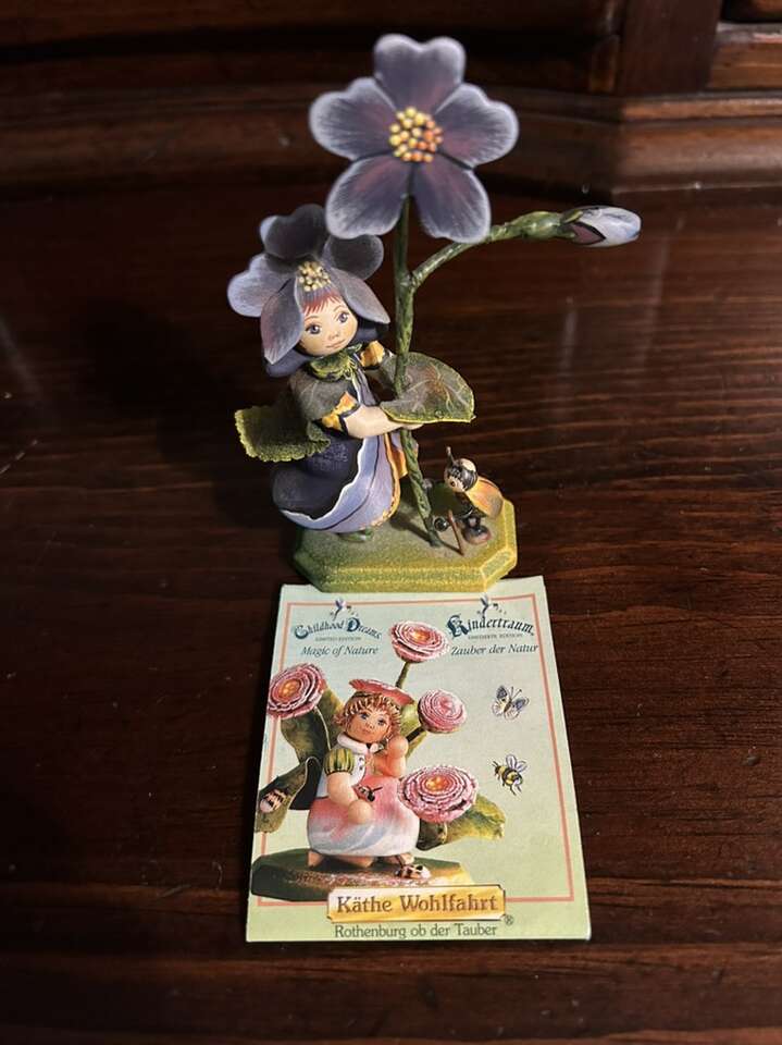 Kathe Wohlfart Violet German Figurine