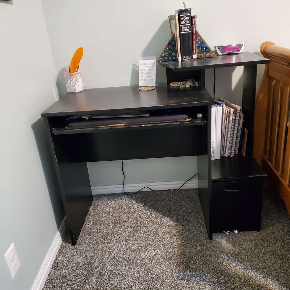 Free Desk FREE