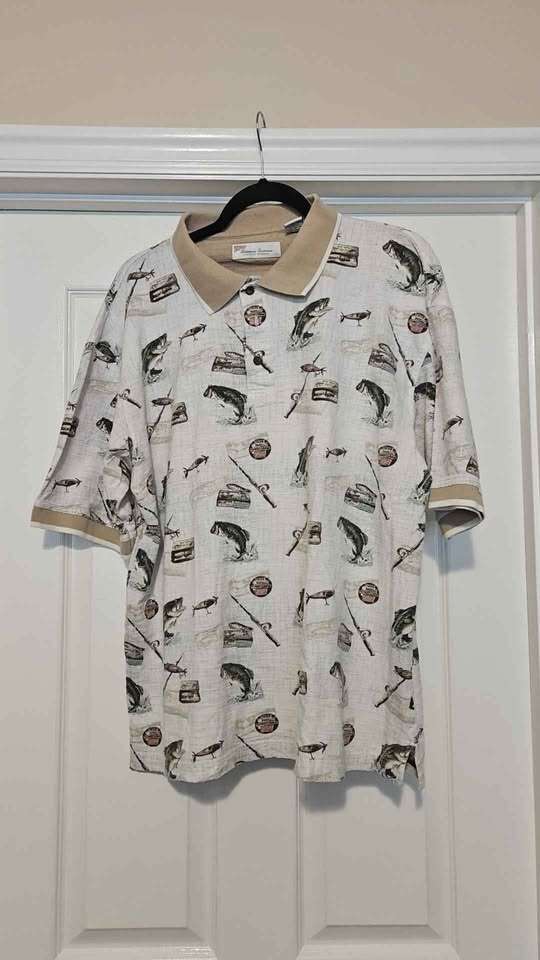 American Summer Clothing Company Mens Bass Fishing themed polo shirt size Large