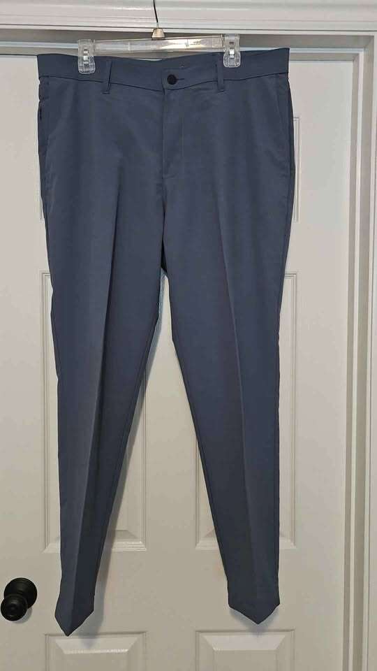 Banana Republic Men's 36x30 casual pants tapered leg