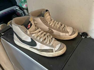 Nike Men's Blazer Mid '77 Vintage Shoes Size 9