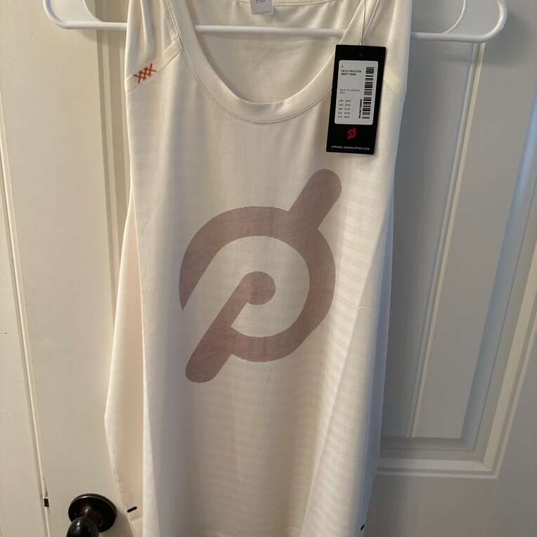 Brand New Peloton Swift Tank Size large