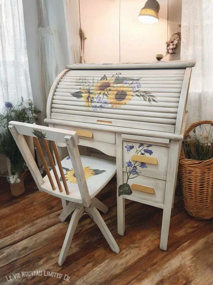 Antique 1940's Children's Sunflower Roll-Top Desk w/ Chair Vintage Shabby Chic Cottage Core Home Décor