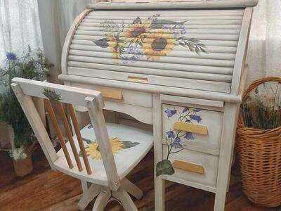 Antique 1940's Children's Sunflower Roll-Top Desk w/ Chair Vintage Shabby Chic Cottage Core Home Décor
