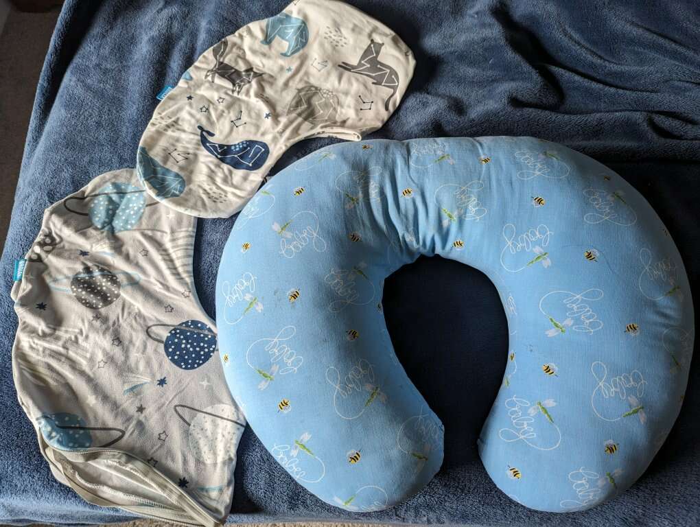 Boppy pillow and 2 covers