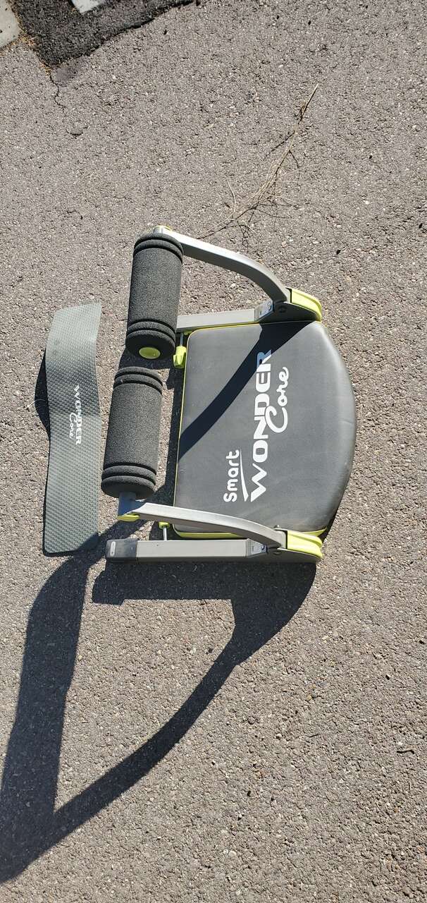 Like new wonder core workout machine
