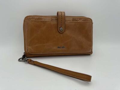 The San Smartphone Crossbody purse / wallet Leather
