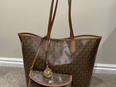 MICHAEL KORS TOTE SET