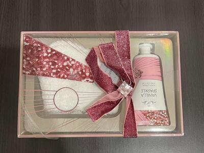 FOOT LOTION AND SOCKS SET