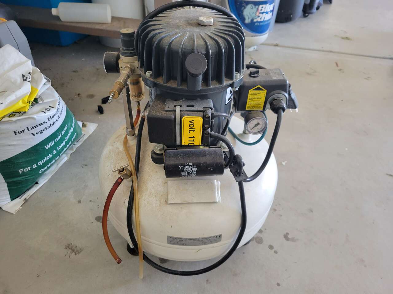 il-Air 50-24 1/2 Hp 220 Volt 6 Gallon Silent Air Compressor By Silentaire Technologies