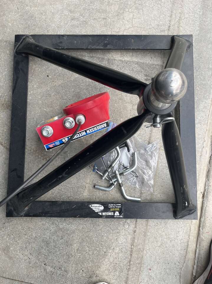 Anderson Fifth Wheel Hitch