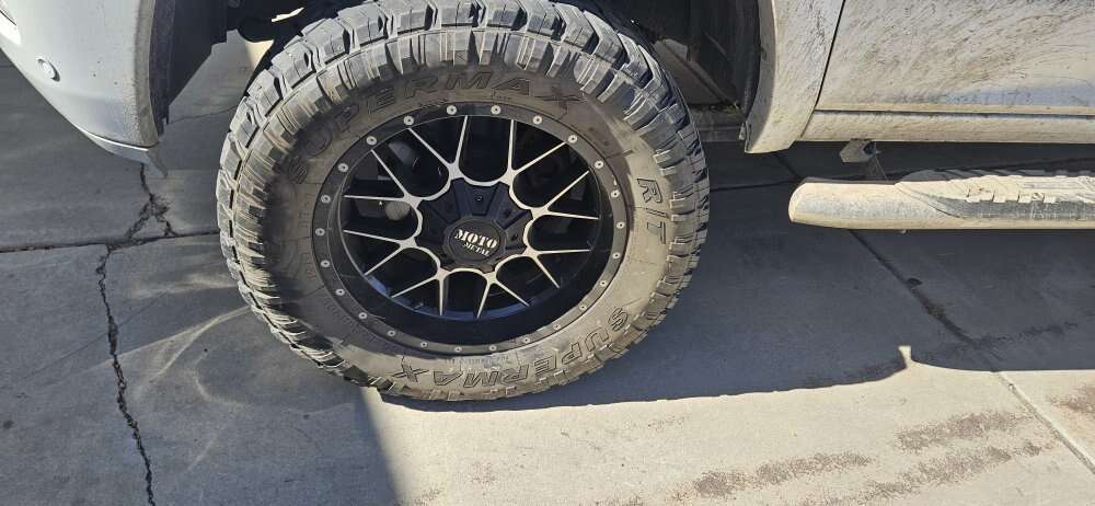 Price drop. 35 12.50 20 tires and fuel rims