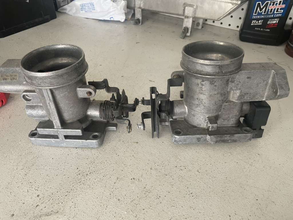 94-95 Ford Mustang Gt throttle body