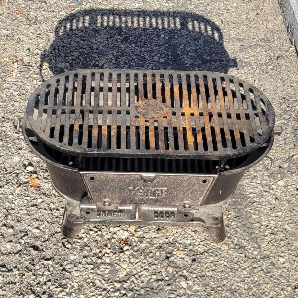 Lodge Cast Iron Sportsman’s Grill
