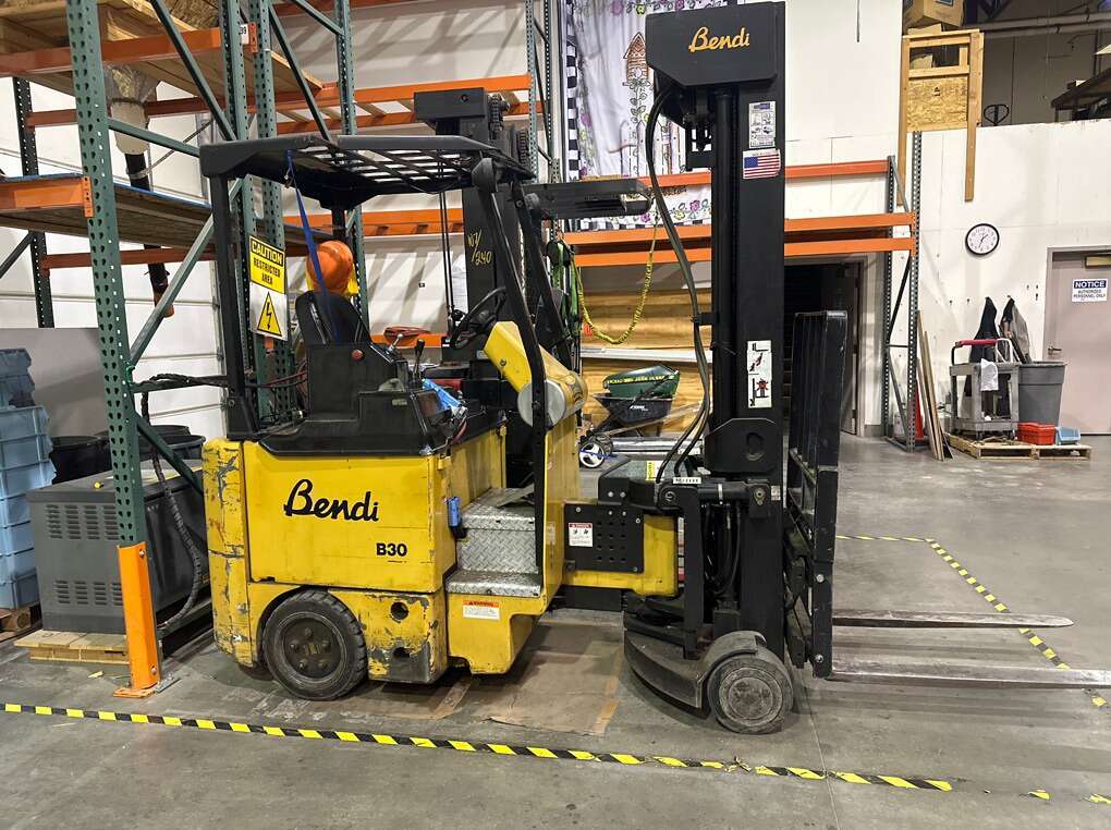 Bendi B30 Electric Turret Forklift