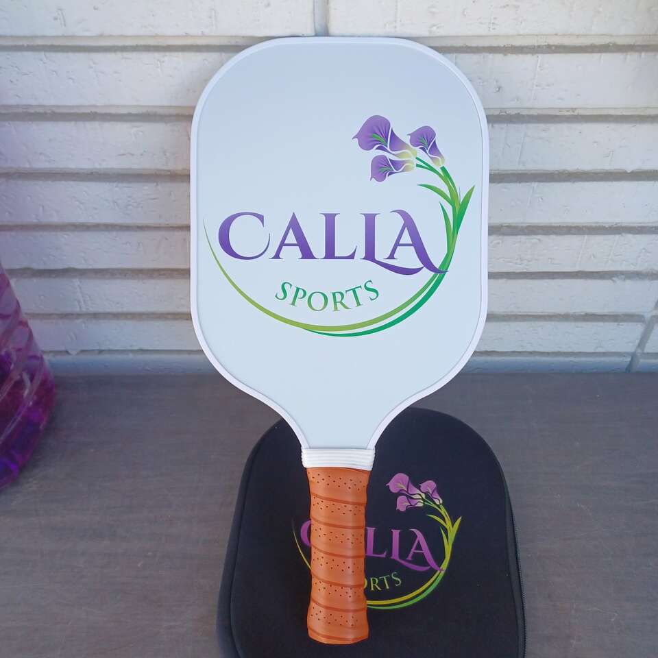 Pickleball paddle