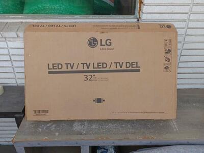 LG 32-in Hospitality LED TV