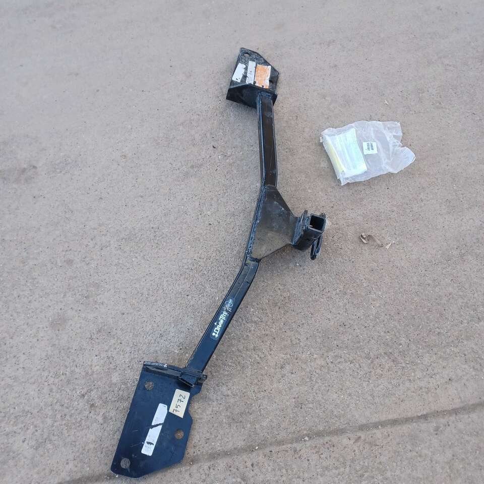 2017- 2019 Chevy Cruze hatchback hitch