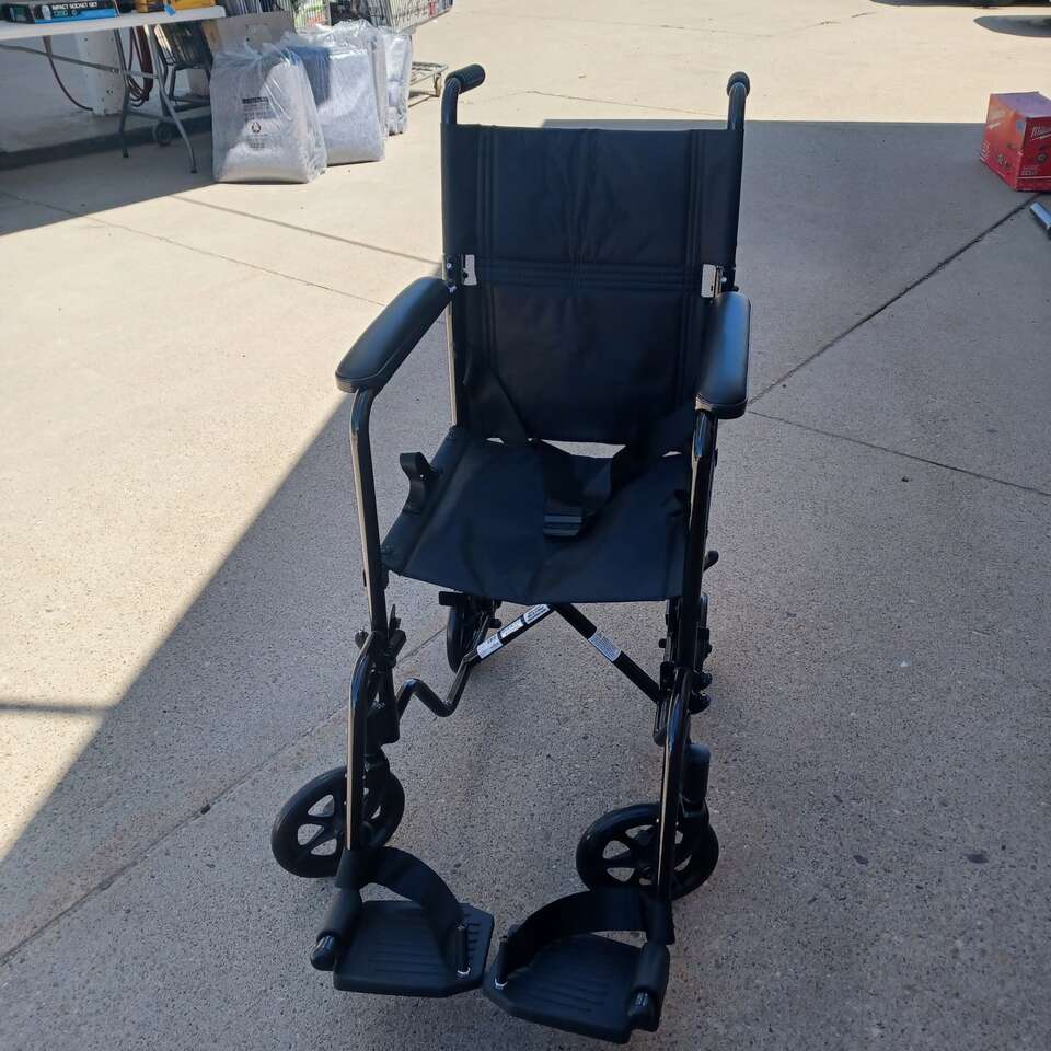 Deluxe aluminum transport chair