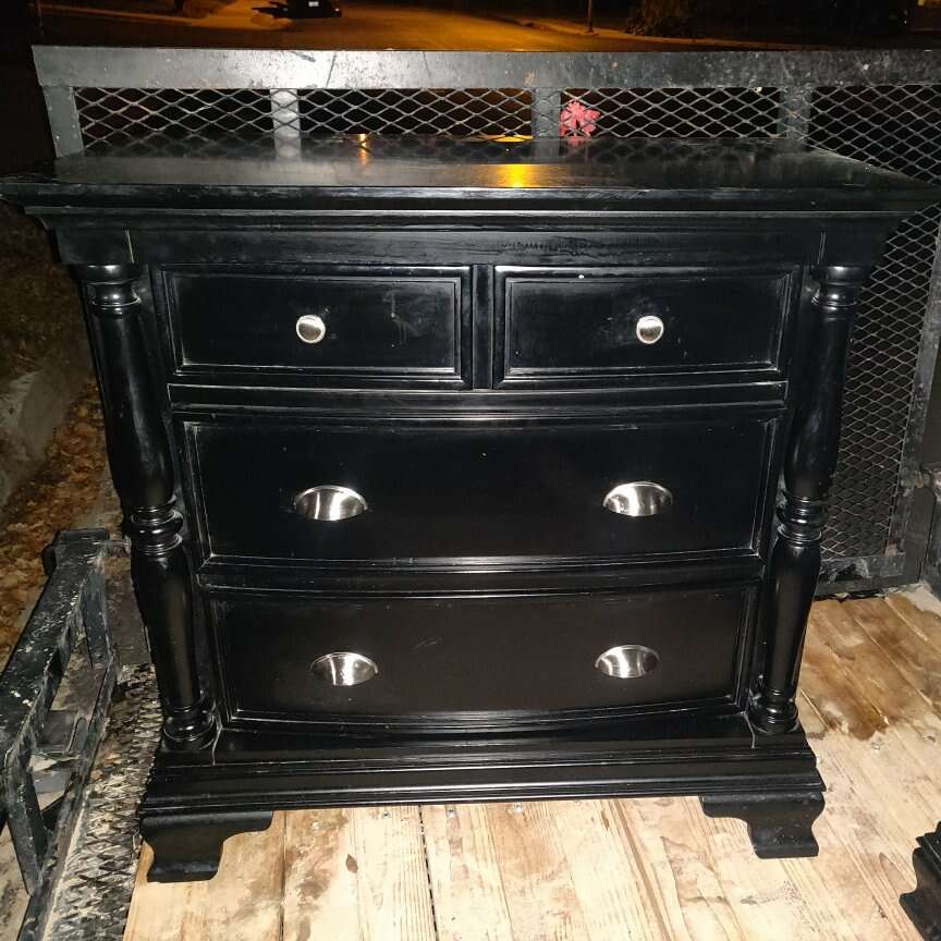 Two dressers, high quality great cond Furniture