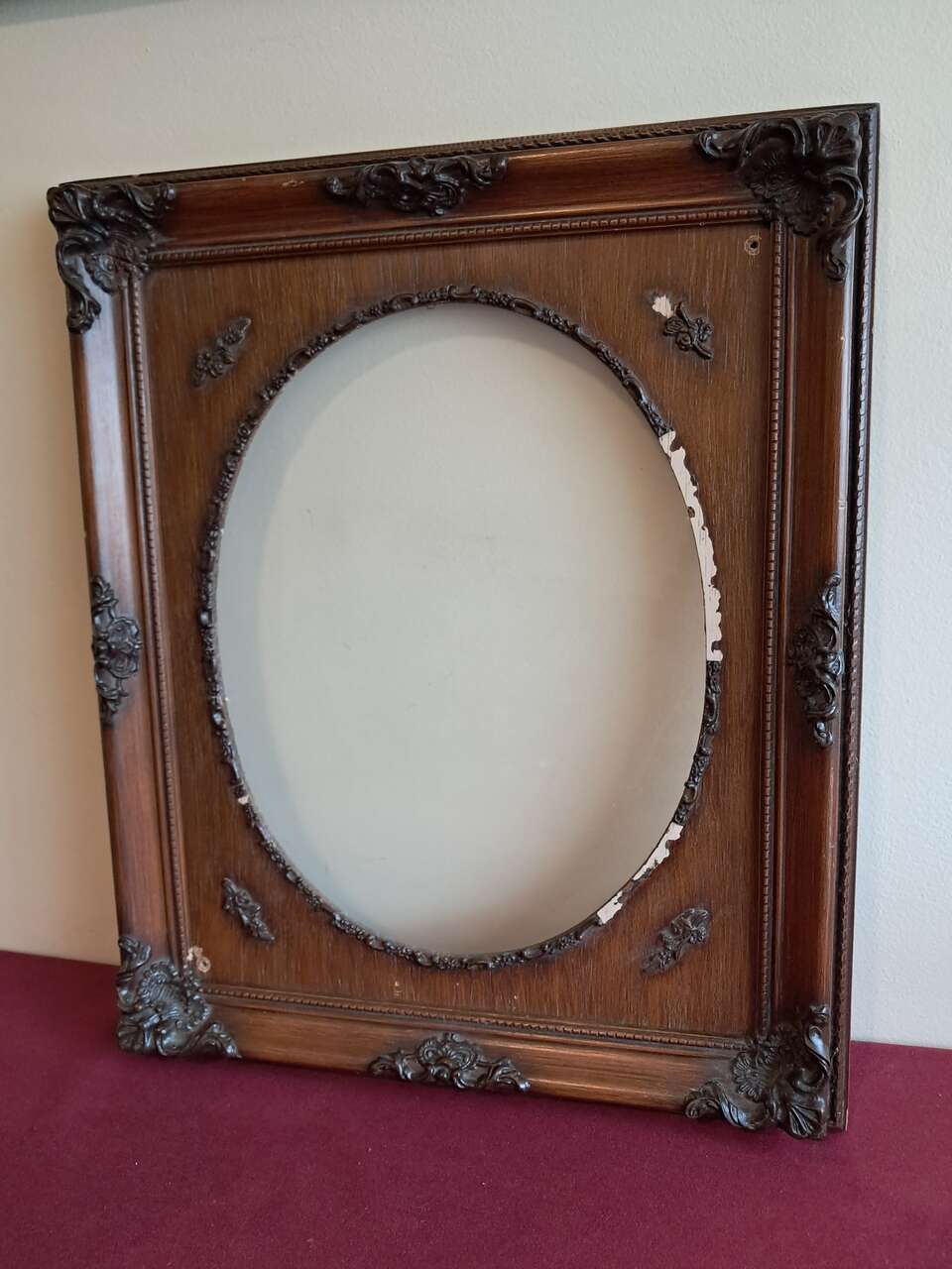 Antique picture frame,