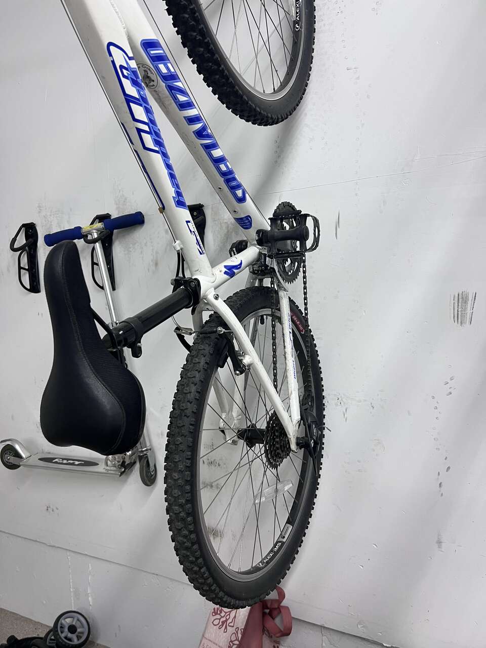 Women’s specialized hard rock mtn bike Cycling