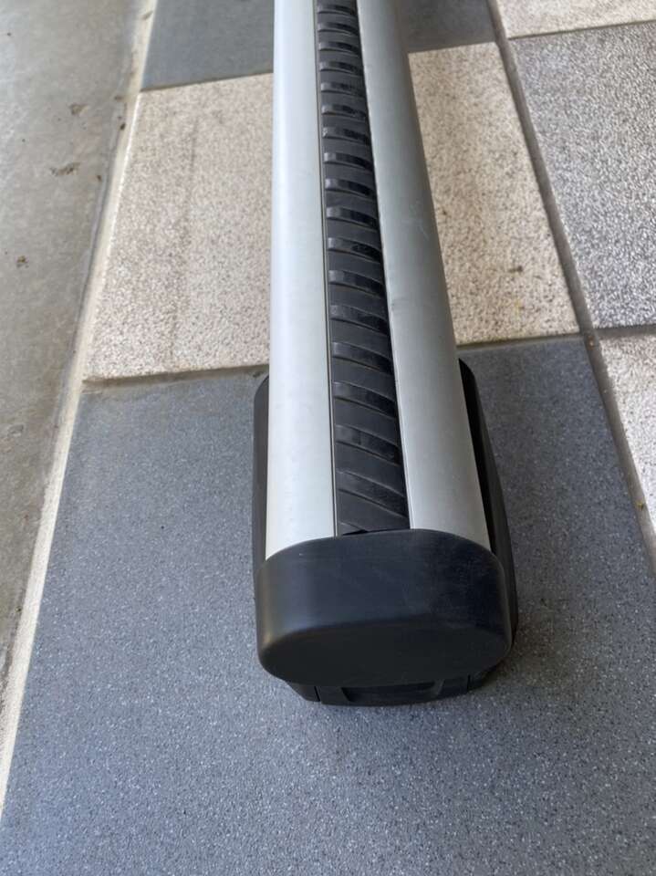 Audi Q5 Roof Carrier Bar ONE ONLY Front