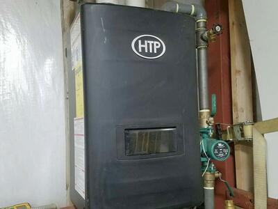 HTP UTF-140W wall mount boiler 140k BTU