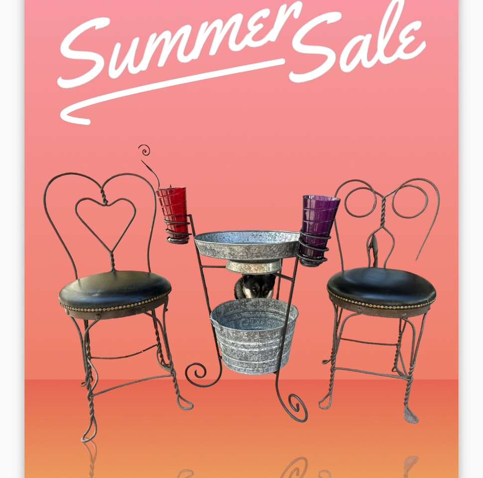 Bistro Unique Table With Galvanized Bucket & Tray