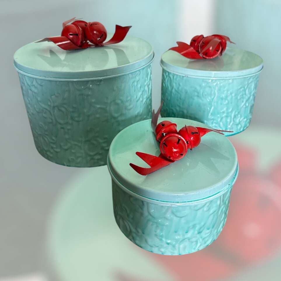 Nostalgic Nesting bell containers Christmas