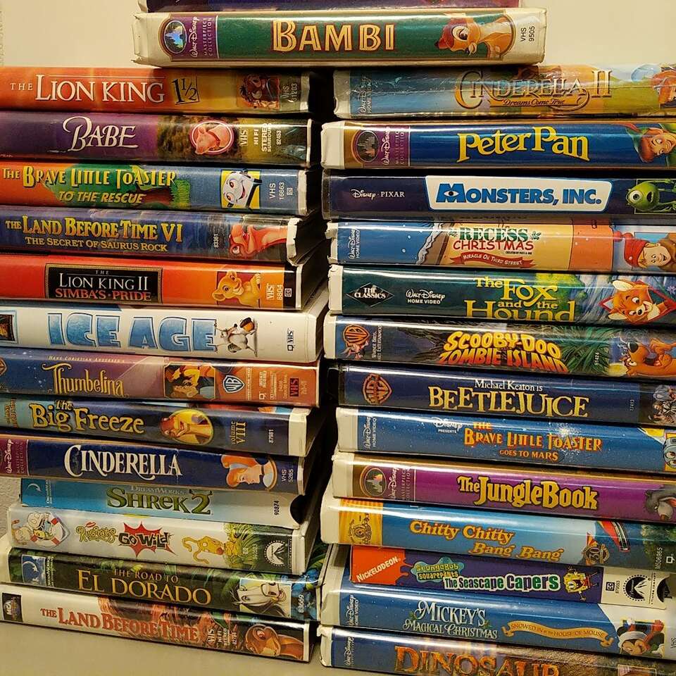 Disney VHS tapes - 31 titles