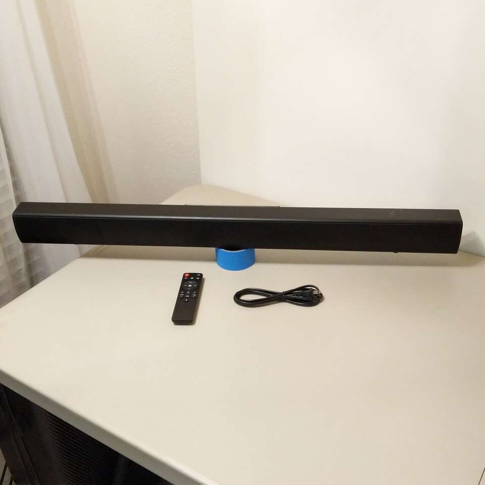 400 watt ONN 6 speakers 36" bluetooth sound bar