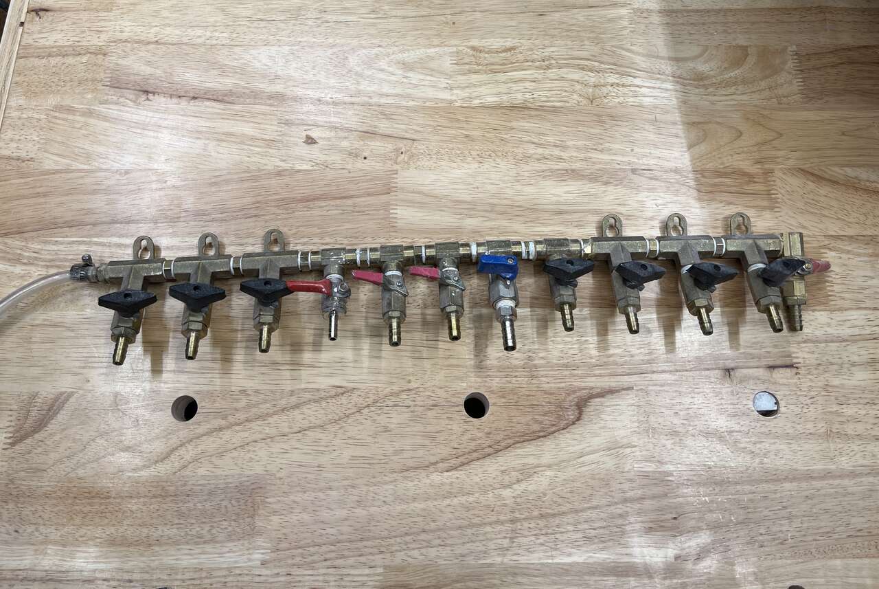 12 Port CO2 Distribution Manifold