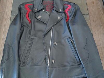 Price reduced for summer!! *RARE* Stingray and Soft Leather Women's Harley Davidson Jacket .Medium size.
